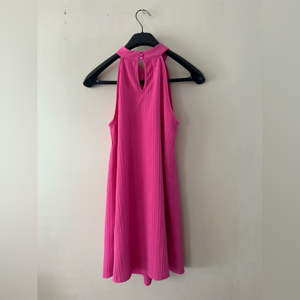 Short dress - Picture 9 of 10